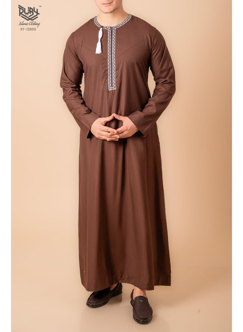 RUBY ISLAMIC CLOTHING Brown Omani/Emirati Dishdasha – Men's Omani/Emirati Style Thobe Kandura Classic - Full-Length Long Sleeve Islamic Jubbah - Image 2